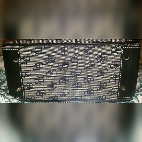 Dooney & Bourke Black and Grey Monogrammed Handbag - Picture 8 of 9